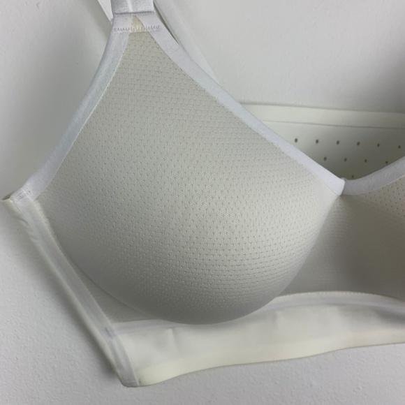 NIKE — Cream & White Indy Breathe Yoga/Sports Bra - Picture 3 of 6